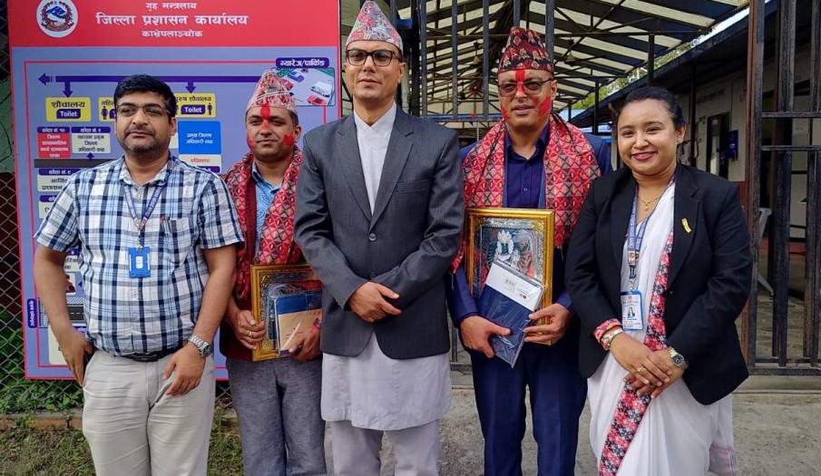 प्रशासकीय अधिकृत श्री कृ्ष्ण प्रसाद सापकोटा र नायब सुब्बा श्री राजन प्रसाद दाहालको बिदाई तथा फेरी भेटौला कार्यक्रम
